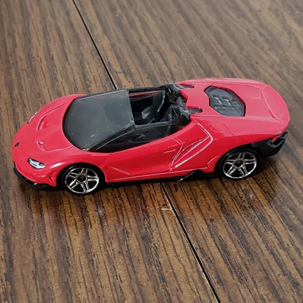 2020 Hot Wheels #170 HW Roadsters 2/5 '16 LAMBORGHINI CENTENARIO ROADSTER Red